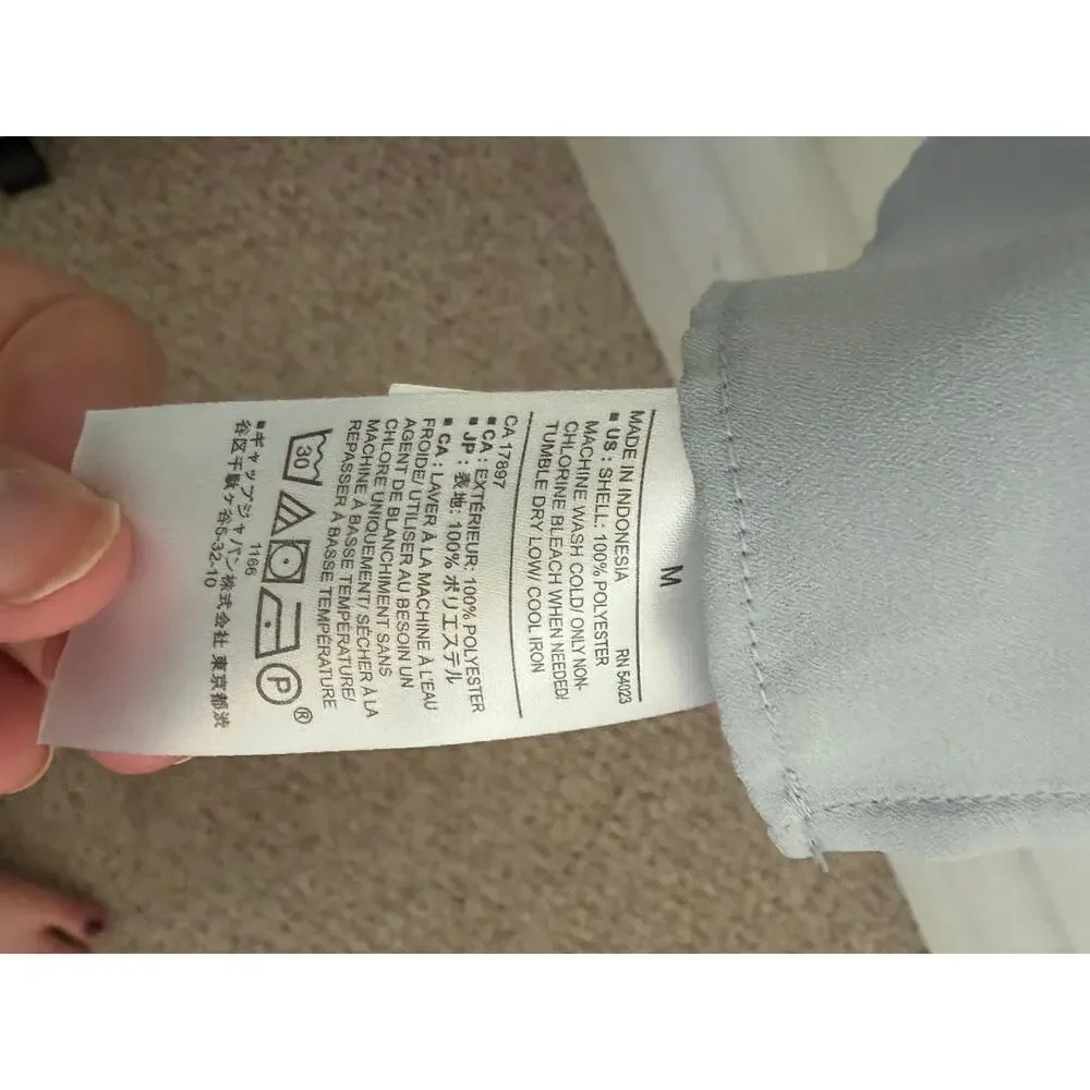 Banana Republic Light Blue Cap Sleeve Blouse – Size Medium - Picture 4 of 5